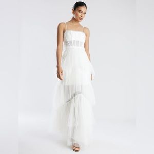 BCBGMAXAZRIA Oly Tiered Ruffle Tulle Evening Gown in Gardenia  NWT